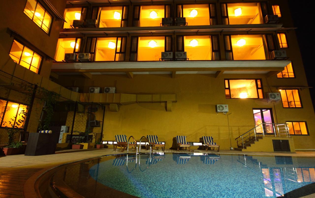 De Baga Deck Comforts Calangute Exteriör bild